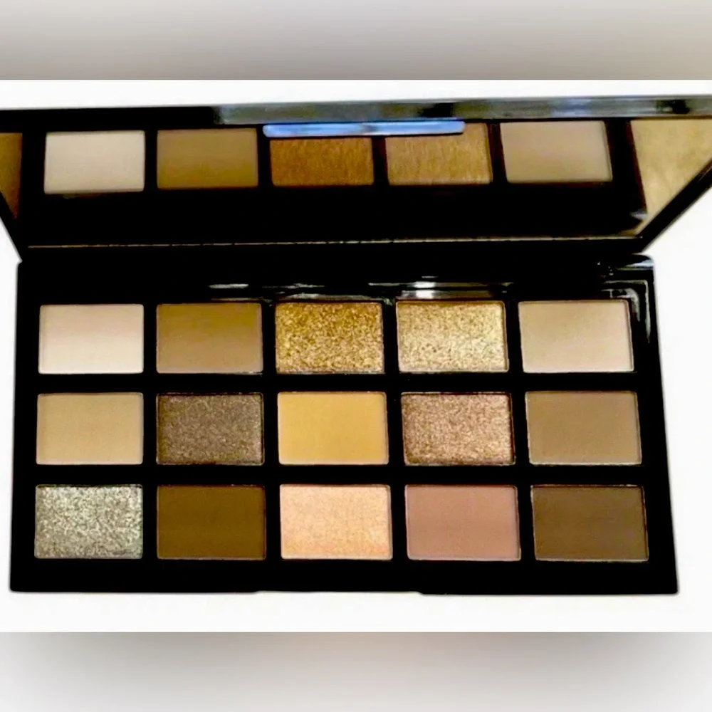 NEW Laura Geller The Casual Collection eye shadow x15 Palette vibrant pigment